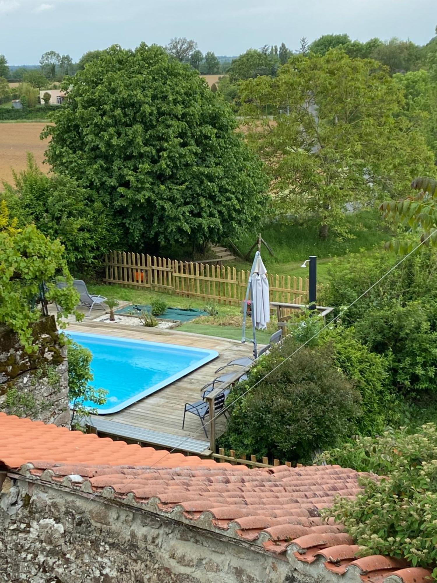 Le Petit Moulin Pouzauges Exterior foto